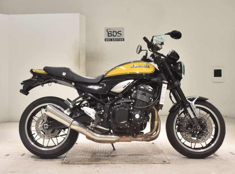 Мотоцикл Kawasaki Z900RS с пробегом 42162 km