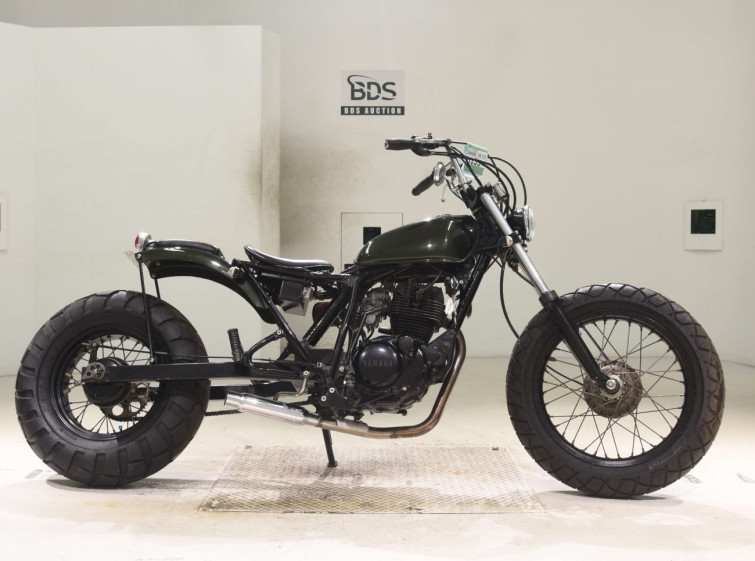 Мотоцикл Yamaha TW200 с пробегом 4333 km