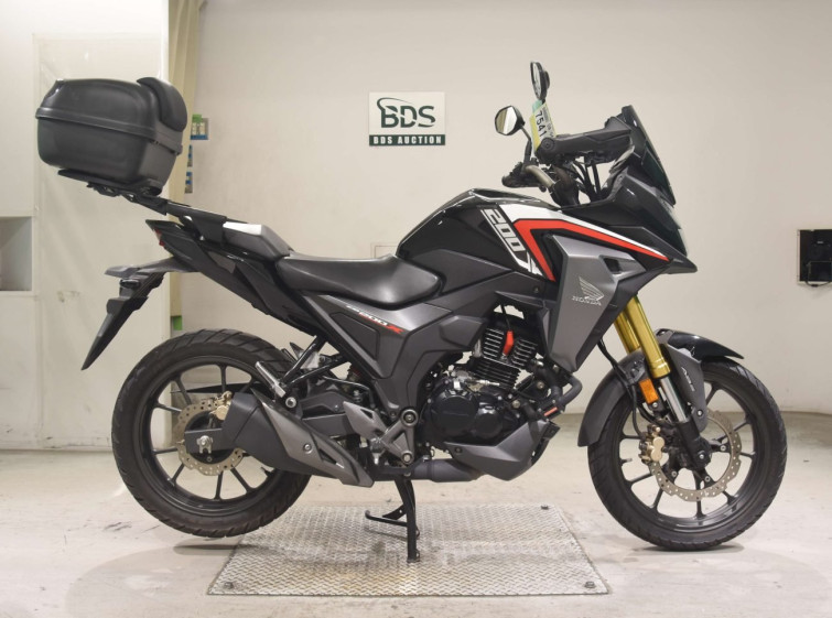 Мотоцикл Honda CB200XA с пробегом 8158 km
