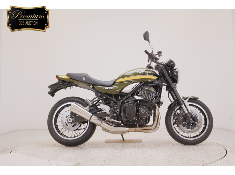 Мотоцикл Kawasaki Z900RS с пробегом 1697 km
