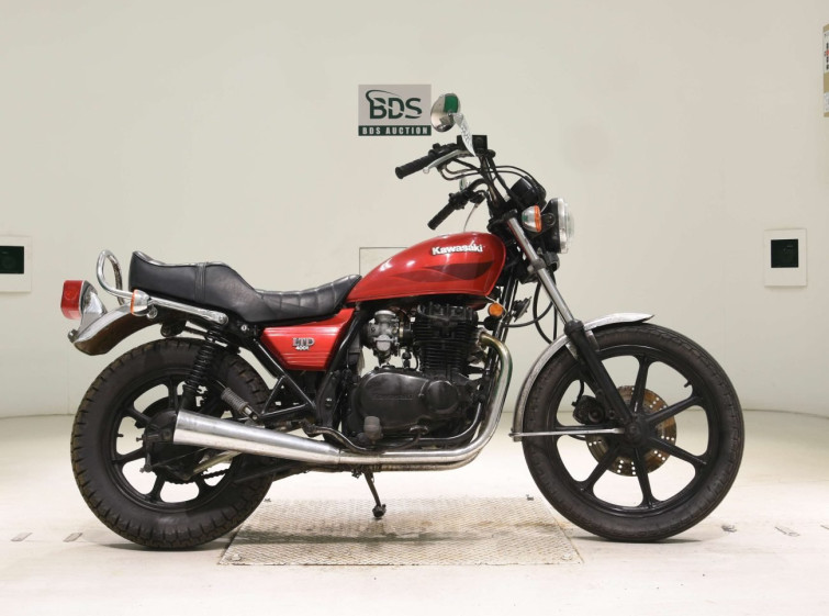 Мотоцикл Kawasaki Z400LTD з пробігом 6180 km