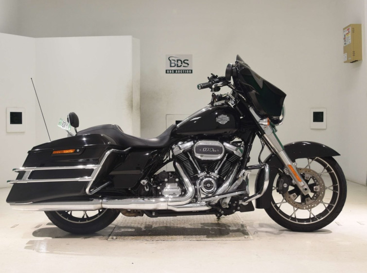 Мотоцикл HD STREET GLIDE FLHXS1870 с пробегом 11882 km