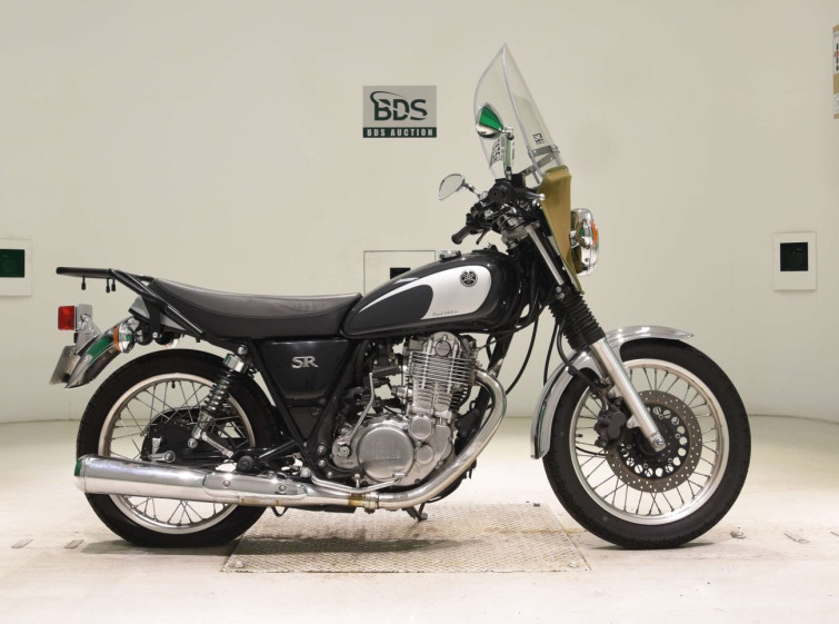 Мотоцикл Yamaha SR400 з пробігом 17334 km