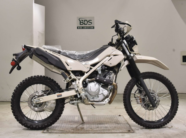 Мотоцикл Kawasaki KLX230 SHERPA