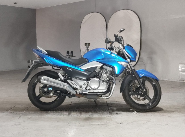 Мотоцикл Suzuki GSR250 з пробігом 14882 km