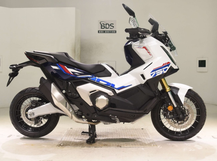 Мотоцикл Honda X-ADV750-2 с пробегом 7 km
