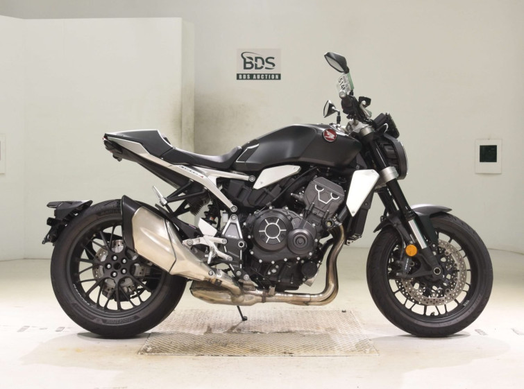 Мотоцикл Honda CB1000R-2 с пробегом 4760 km