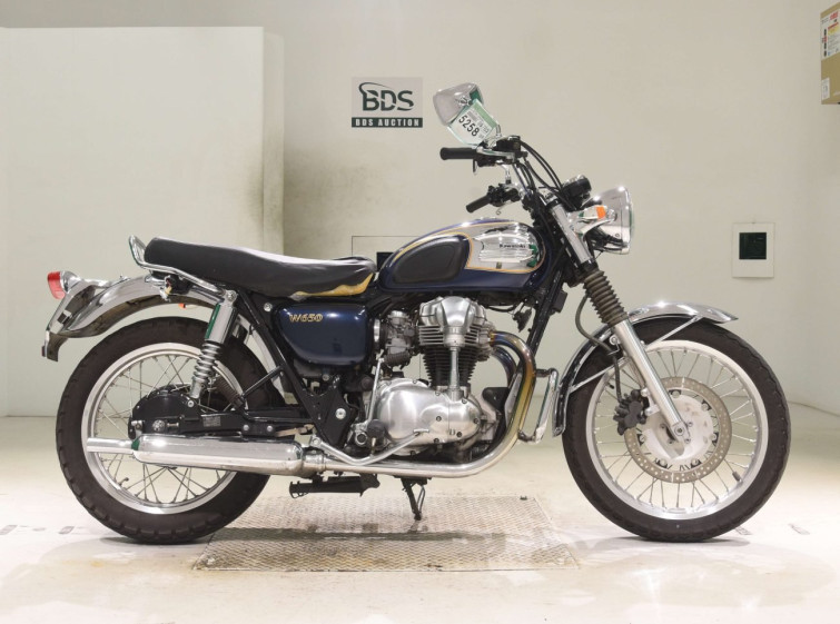 Мотоцикл Kawasaki W650 с пробегом 23880 km