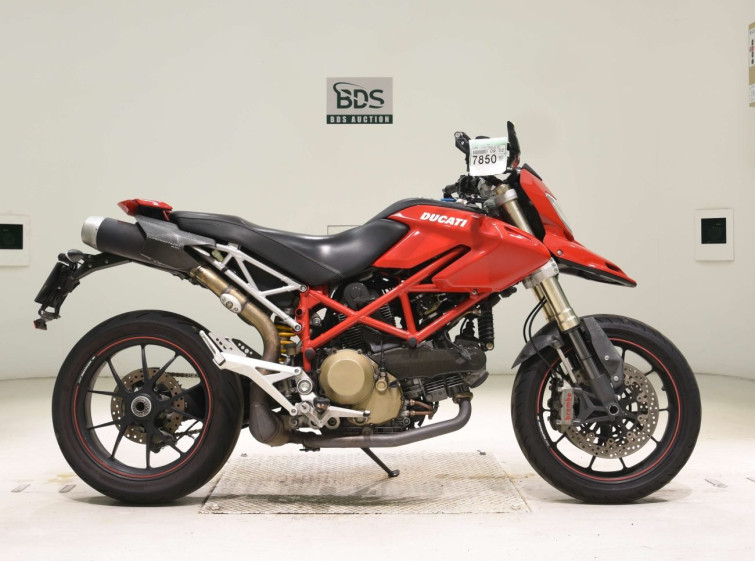 Мотоцикл Ducati HYPERMOTARD 1100 S з пробігом 27373 km