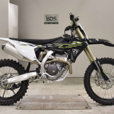 Мотоцикл Triumph TF250X