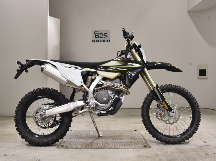 Мотоцикл Triumph TF250E