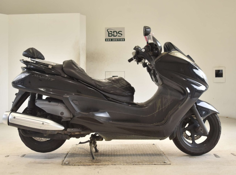 Мотоцикл Yamaha MAJESTY 250 з пробігом 79409 km