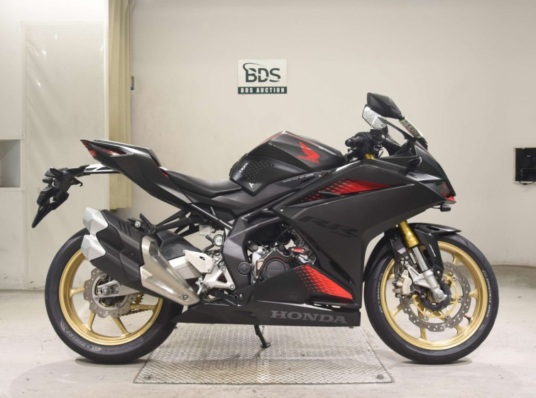 Мотоцикл Honda CBR250RR з пробігом 34076 km