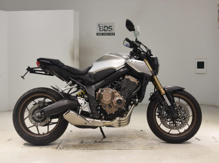 Мотоцикл Honda CB650R с пробегом 6646 km
