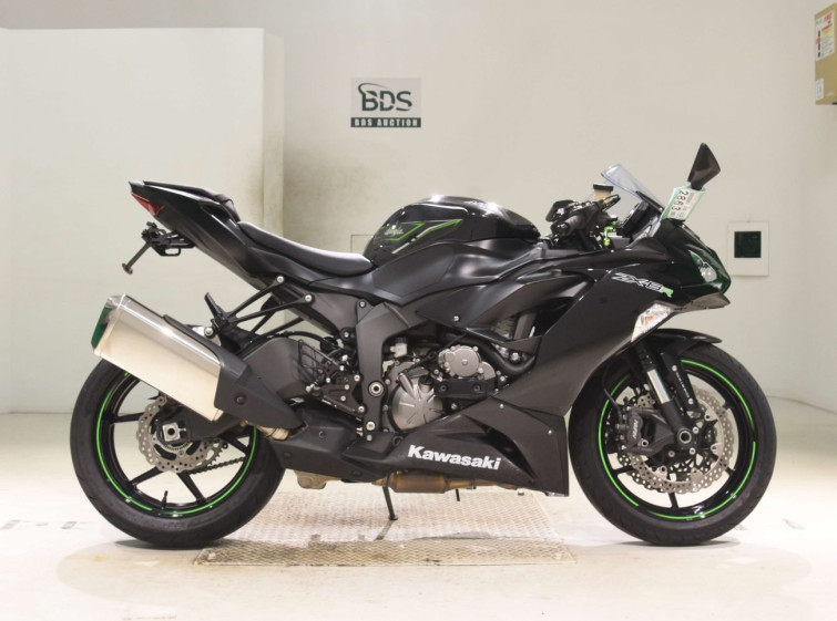 Мотоцикл Kawasaki ZX-6RA с пробегом 6822 km