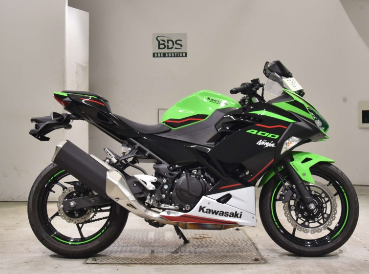 Мотоцикл Kawasaki NINJA400 з пробігом 4392 km