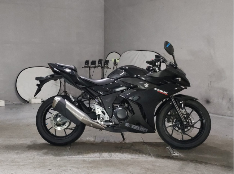 Мотоцикл Suzuki GSX250R с пробегом 7736 km