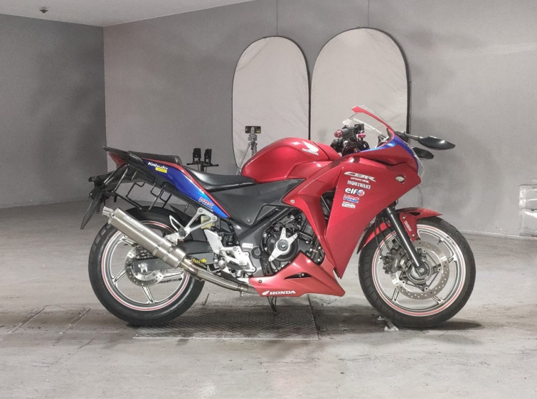 Мотоцикл Honda CBR250R с пробегом 24951 km