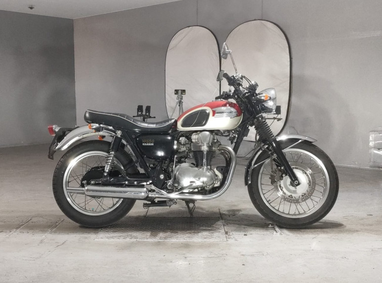 Мотоцикл Kawasaki W650 с пробегом 45512 km