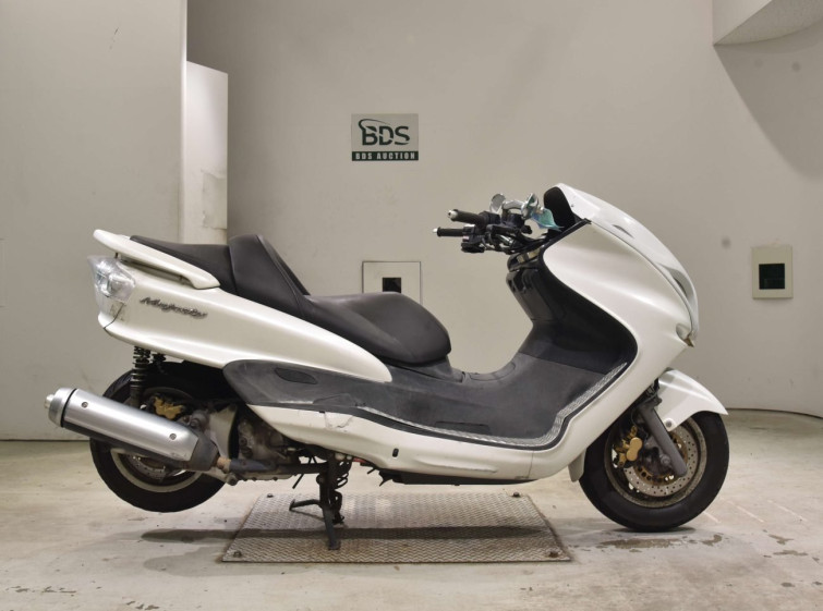 Мотоцикл Yamaha MAJESTY 250 з пробігом 52241 km