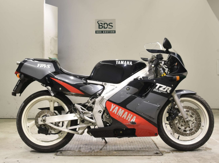 Мотоцикл Yamaha TZR250 з пробігом 4235 km
