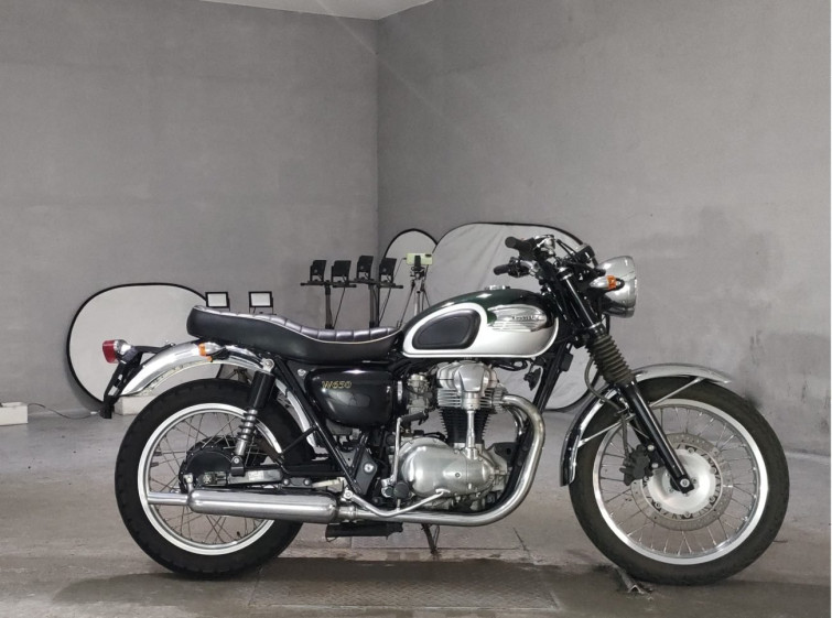 Мотоцикл Kawasaki W650 с пробегом 29649 km