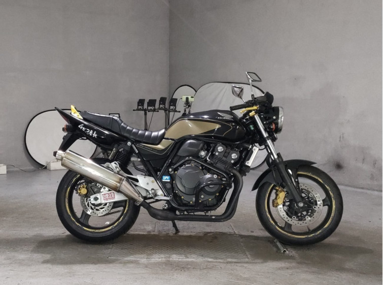 Мотоцикл Honda CB400SFV з пробігом 31937 km