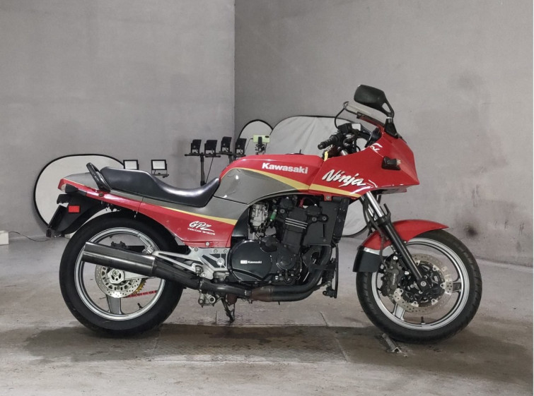 Мотоцикл Kawasaki GPZ900R с пробегом 27519 km