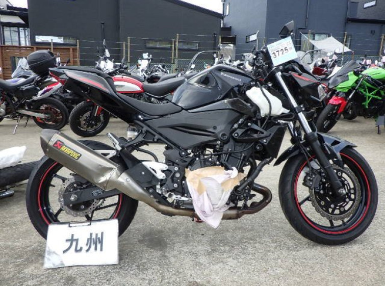 Мотоцикл Kawasaki Z400 з пробігом 6668 km