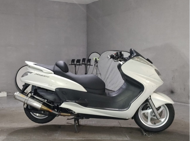 Мотоцикл Yamaha GRAND MAJESTY 250