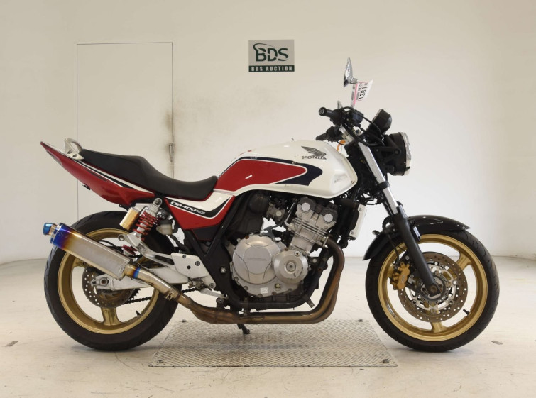 Мотоцикл Honda CB400SF