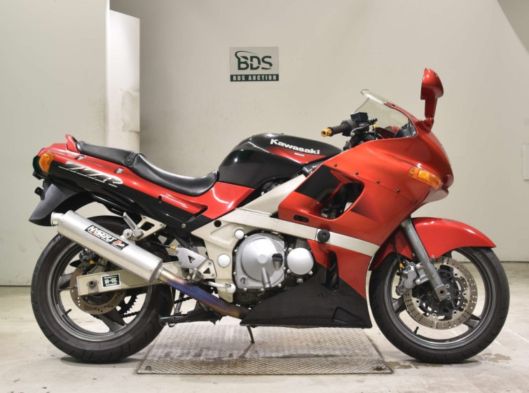 Мотоцикл Kawasaki ZZ-R400 с пробегом 20909 km
