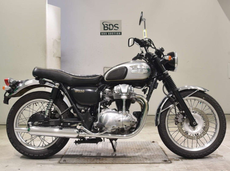 Мотоцикл Kawasaki W650 с пробегом 31625 km