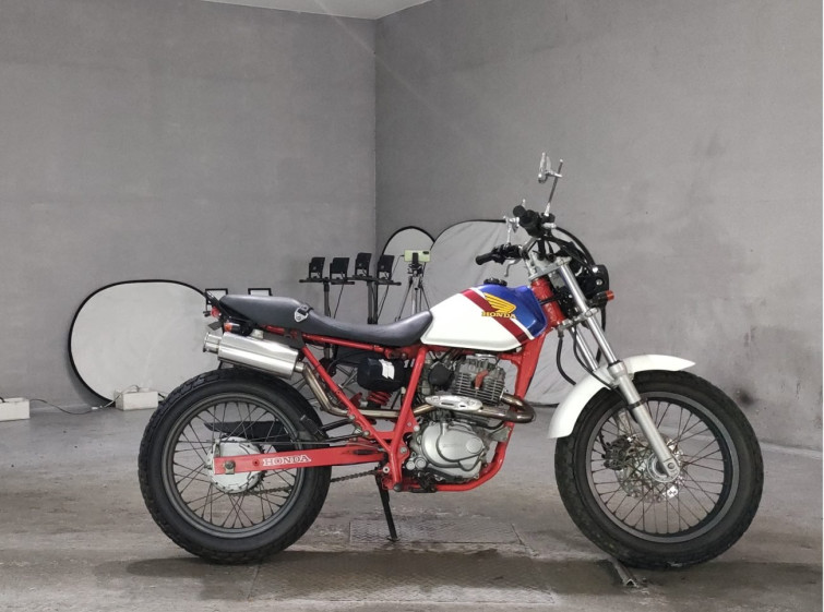 Мотоцикл Honda FTR223 с пробегом 27617 km
