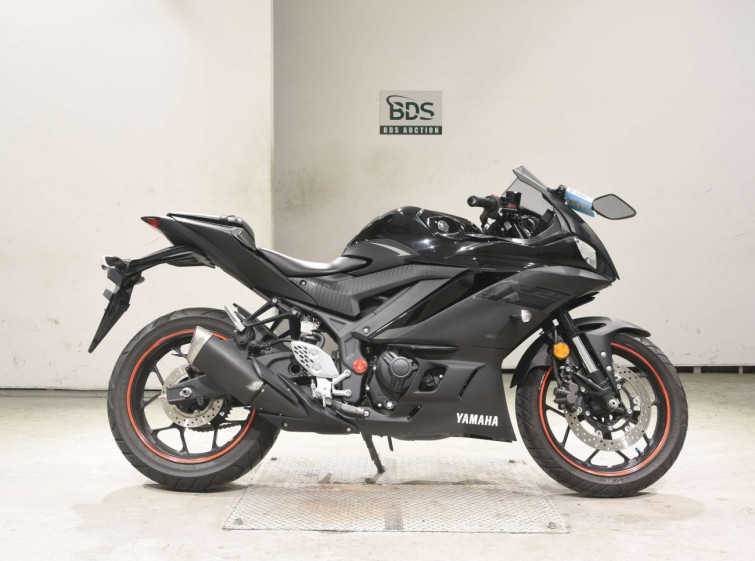 Мотоцикл Yamaha YZF-R25 с пробегом 4586 km