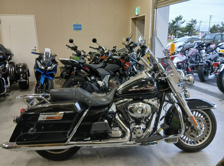 Мотоцикл HD ROAD KING FLHR1450 с пробегом 21671 km