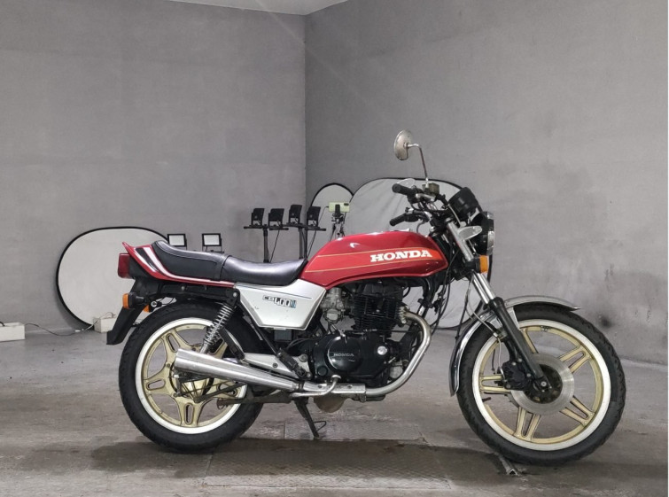 Мотоцикл Honda CB400N з пробігом 48295 km