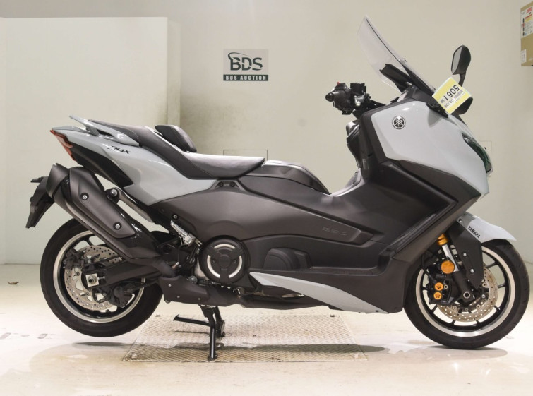 Мотоцикл Yamaha T-MAX560 с пробегом 6427 km