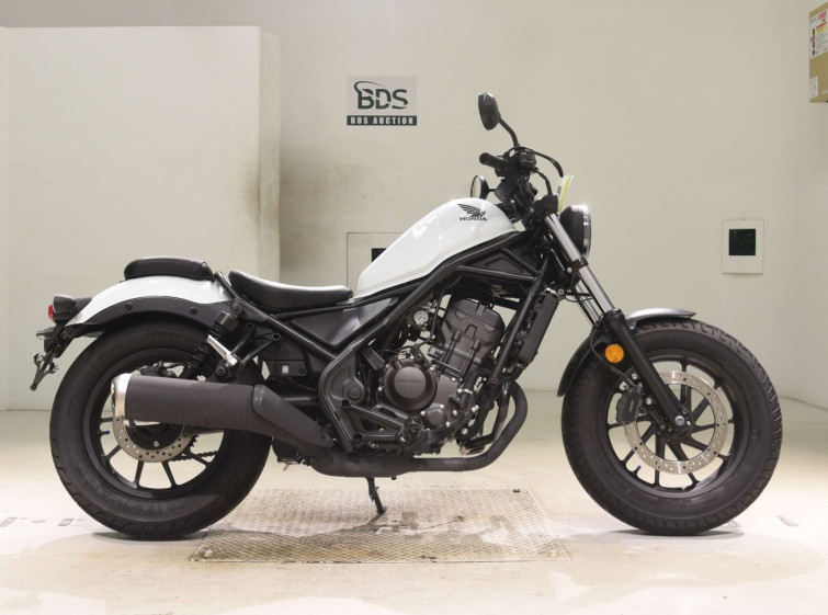 Мотоцикл Honda REBEL CMX250 с пробегом 2030 km