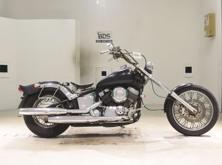 Мотоцикл Yamaha DRAGSTAR XVS400 с пробегом 37121 km