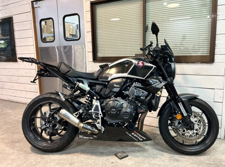 Мотоцикл Honda CB1000R з пробігом 8375 km