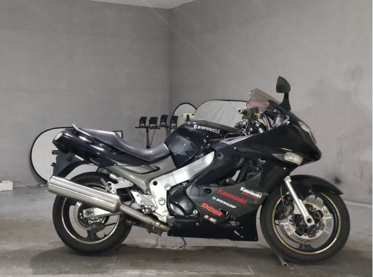 Мотоцикл Kawasaki ZZ-R1200 з пробігом 65151 km