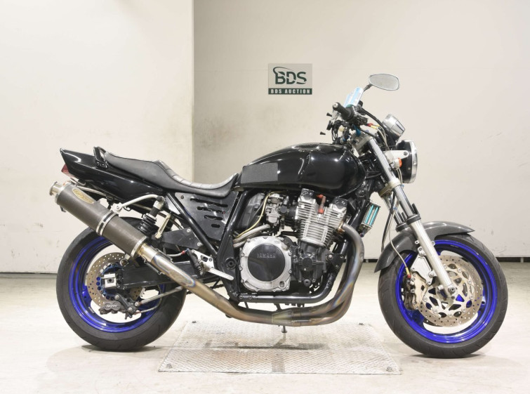 Мотоцикл Yamaha XJR1200 з пробігом 7279 km