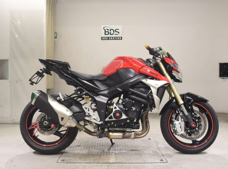 Мотоцикл Suzuki GSR750 з пробігом 7896 km