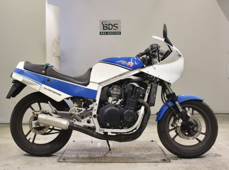 Мотоцикл Suzuki GSX-R400 з пробігом 10714 km