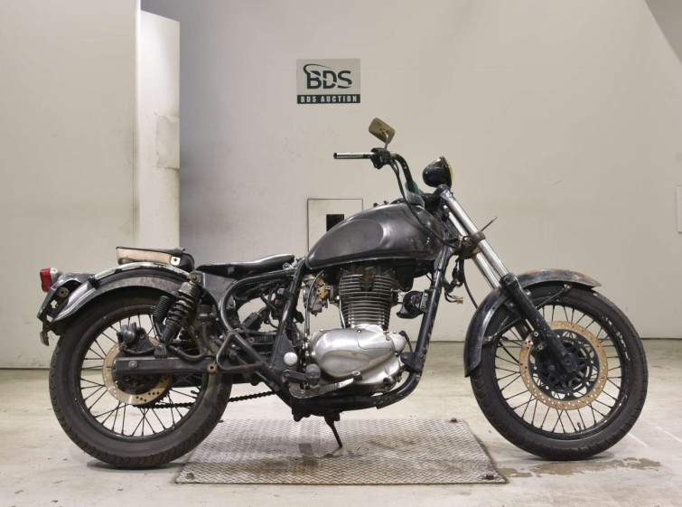 Мотоцикл Kawasaki ESTRELLA