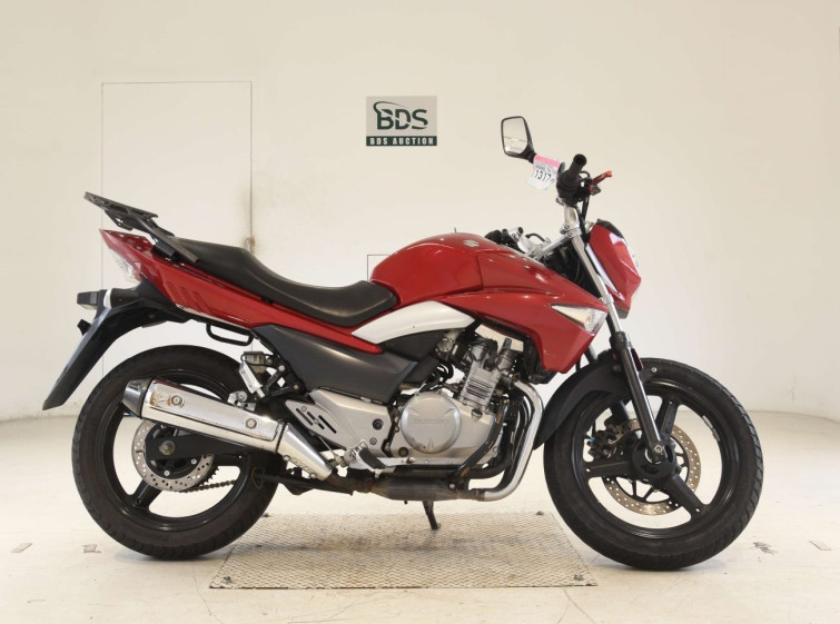 Мотоцикл Suzuki GSR250 з пробігом 58979 km