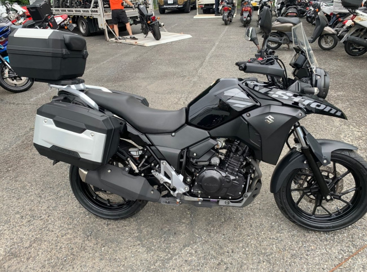 Мотоцикл Suzuki V-STROM DL250 з пробігом 7929 km