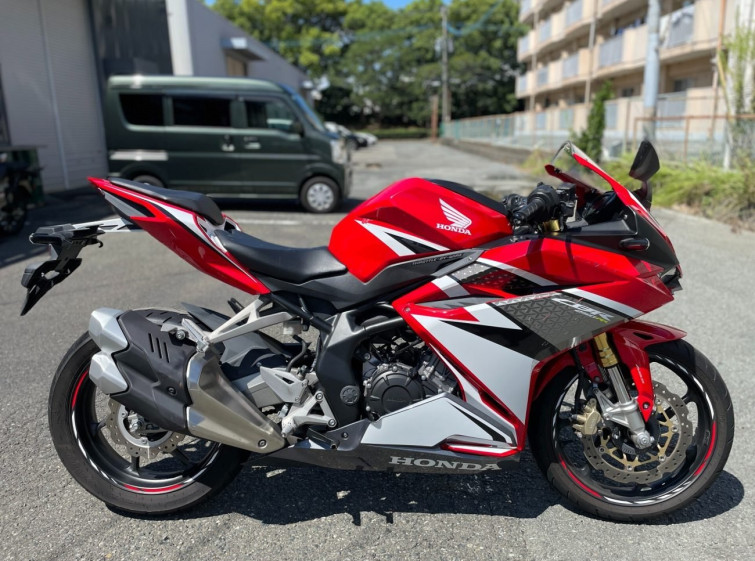 Мотоцикл Honda CBR250RR з пробігом 13826 km