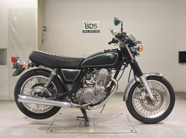 Мотоцикл Yamaha SR400 с пробегом 13780 km